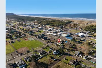 208 NE 2nd Street, Long Beach, WA 98631 - Photo 34