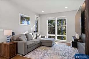 13717 Admiralty Way, Lynnwood, WA 98087 - Photo 6