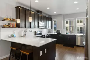 13717 Admiralty Way, Lynnwood, WA 98087 - Photo 10