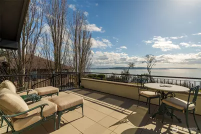 1640 Magnolia Boulevard W, Seattle, WA 98199 - Photo 8