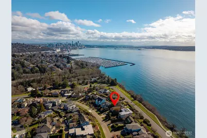 1640 Magnolia Boulevard W, Seattle, WA 98199 - Photo 2