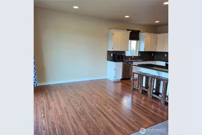 1605 Riddell Avenue NE, Orting, WA 98360 - Photo 6