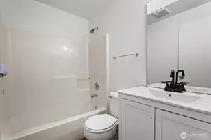 12605 225th St E, Graham, WA 98338 - Photo 18