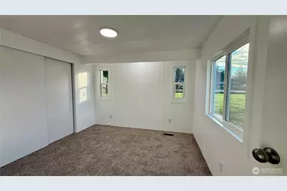 2725 E Fir Street #9, Mount Vernon, WA 98273 - Photo 12