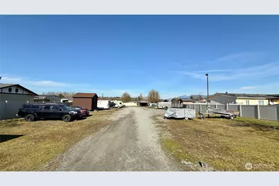 2725 E Fir Street #9, Mount Vernon, WA 98273 - Photo 30