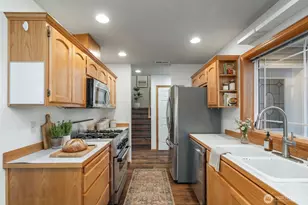 3225 156th St SW, Lynnwood, WA 98087 - Photo 10