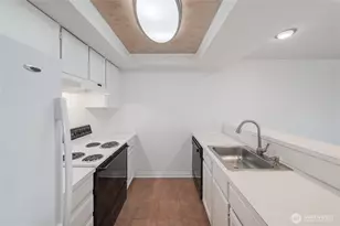 6055 35th Ave SW, Seattle, WA 98126 - Photo 10