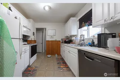 6028 S Fife Street, Tacoma, WA 98409 - Photo 2