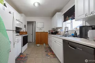 6028 S Fife St, Tacoma, WA 98409 - Photo 2