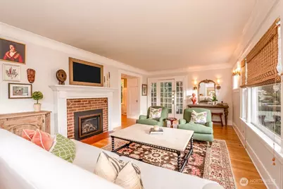 106 NE 46th Street, Seattle, WA 98105 - Photo 4