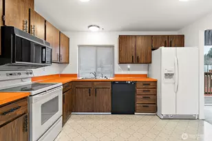 2115 Whitman Ave NE, Renton, WA 98059 - Photo 14