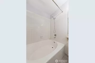 15120 Sunwood Boulevard #OO11, Seattle, WA 98188 - Photo 22