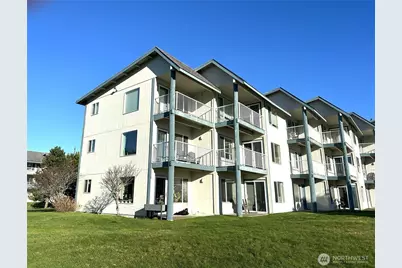 210 26th St NW #313, Long Beach, WA 98631 - Photo 1