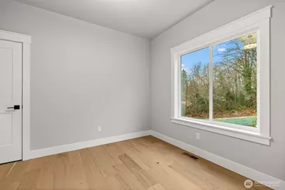 7864 Beach Drive E, Port Orchard, WA 98366 - Photo 14