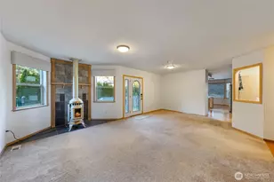 2115 Fairway Ln, Oak Harbor, WA 98277 - Photo 16