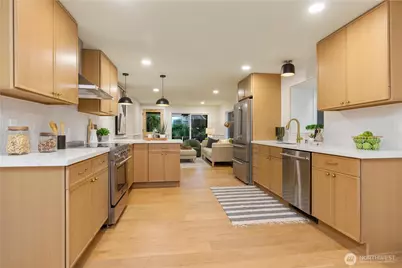 715 27th Avenue, Seattle, WA 98122 - Photo 10