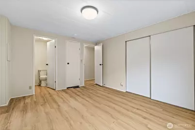 11330 E Riverside Drive #7, Bothell, WA 98011 - Photo 22