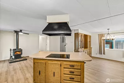 11330 E Riverside Drive #7, Bothell, WA 98011 - Photo 10