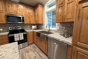 2010 Broadway Ave, Hoquiam, WA 98550 - Photo 10