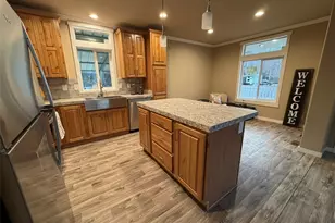 2010 Broadway Ave, Hoquiam, WA 98550 - Photo 12