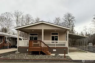 2010 Broadway Ave, Hoquiam, WA 98550 - Photo 2