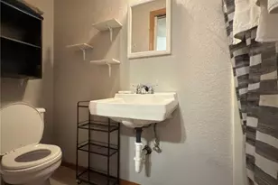 21 E Vashon Pl, Shelton, WA 98584 - Photo 10