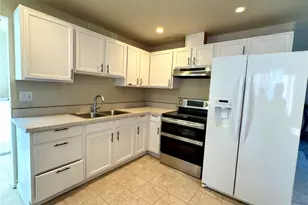 21 E Vashon Pl, Shelton, WA 98584 - Photo 2