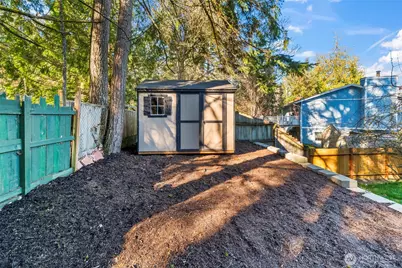 405 Falcon Court NE, Bremerton, WA 98311 - Photo 32