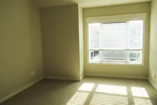 421 Federal Ave E, Seattle, WA 98102 - Photo 12