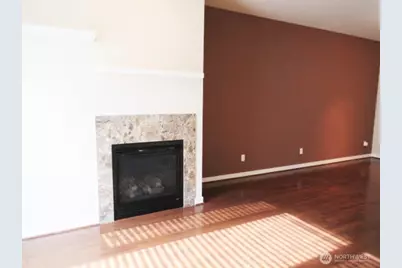 421 Federal Avenue E, Seattle, WA 98102 - Photo 10