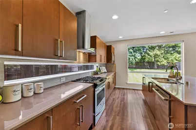 10526 SE 277th Place, Kent, WA 98030 - Photo 14