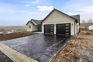 114 Vineyard Vw Ln., Yakima, WA 98901 - Photo 2