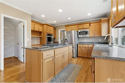 1748 268th Place SE, Sammamish, WA 98075 - Photo 10