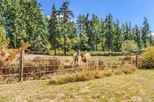 615 SW Camano Dr, Camano Island, WA 98282 - Photo 32