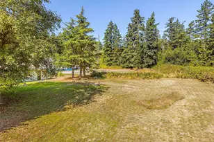 615 SW Camano Dr, Camano Island, WA 98282 - Photo 34