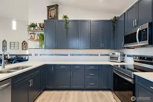 17 E Sellegren Rd, Allyn, WA 98524 - Photo 20