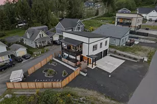 17 E Sellegren Rd, Allyn, WA 98524 - Photo 1