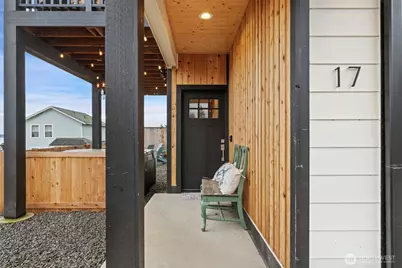 17 E Sellegren Road, Allyn, WA 98524 - Photo 6