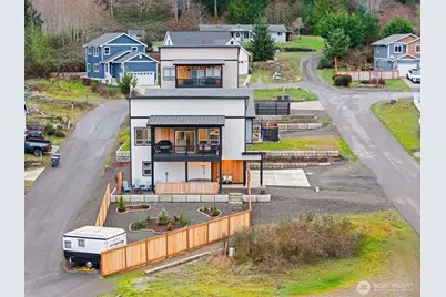 17 E Sellegren Road, Allyn, WA 98524 - Photo 4