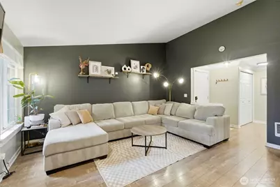 1806 S 286th Lane #O-201, Federal Way, WA 98003 - Photo 4