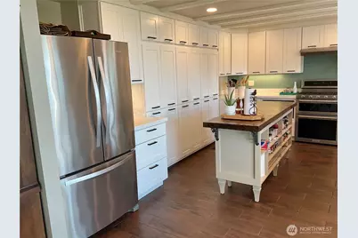 1418 Bonnie View Acres Road, Oak Harbor, WA 98277 - Photo 6