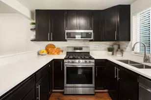 11807 NE 105th Ct, Kirkland, WA 98033 - Photo 8