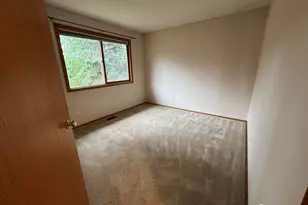 24717 SE 45th Pl, Sammamish, WA 98029 - Photo 12