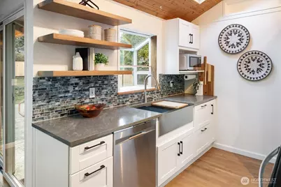 16519 25th Avenue NE, Shoreline, WA 98155 - Photo 12