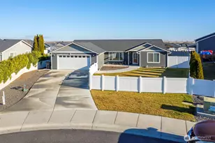 19 Royal Cir, Ephrata, WA 98823 - Photo 1