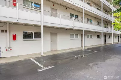 201 2nd Street S #103, Kirkland, WA 98033 - Photo 2