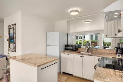 201 2nd Street S #103, Kirkland, WA 98033 - Photo 8