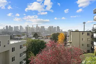 561 Lee St, Seattle, WA 98109 - Photo 2