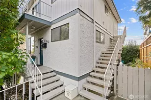 561 Lee St, Seattle, WA 98109 - Photo 28