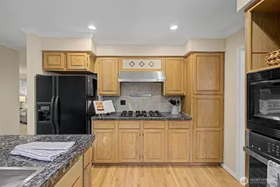 2386 215th Place SW, Brier, WA 98036 - Photo 10